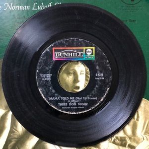 Three Dog Night Mama Told Me (Not To Come) Vinyl 45 Record '70
